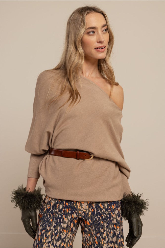 Linde pullover off-shoulder Beige Linde pullover off-shoulder Beige