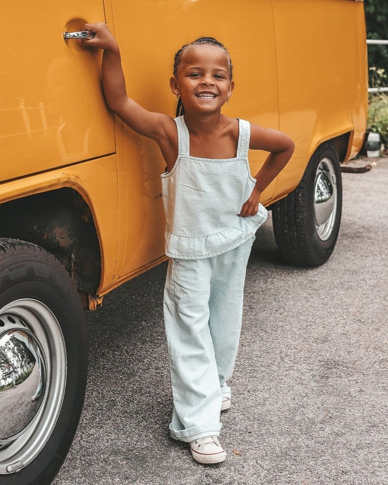 Chambray Ruffle Pants Licht Blauw Chambray Ruffle Pants Licht Blauw