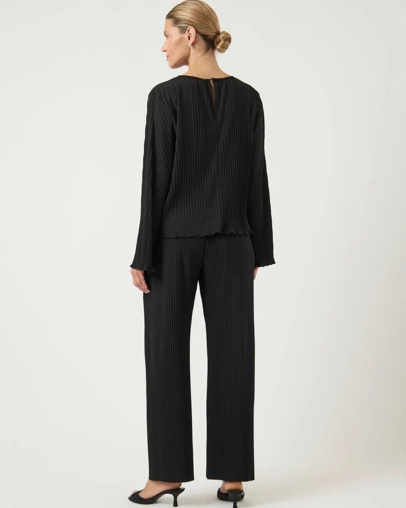 26028051 Yasalisa HW Pants Zwart 1 26028051 Yasalisa HW Pants Zwart 1