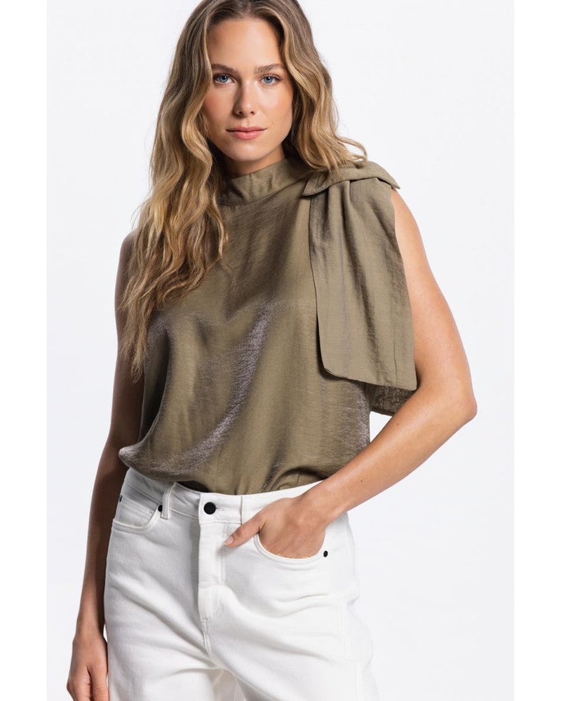 ORLA TOP WS 306 sleeveless transparant bow at shoulder Groen ORLA TOP WS 306 sleeveless transparant bow at shoulder Groen