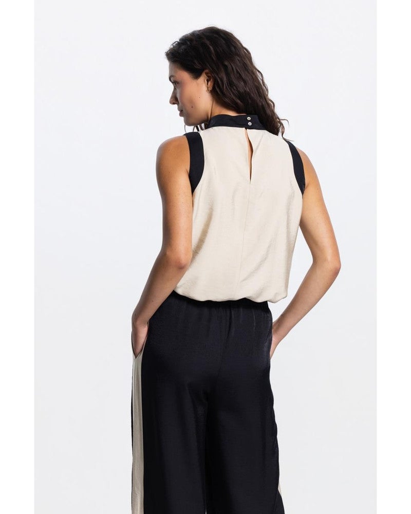 PAISLEY TOP CB 308 color block sleeveless flower detail Beige PAISLEY TOP CB 308 color block sleeveless flower detail Beige