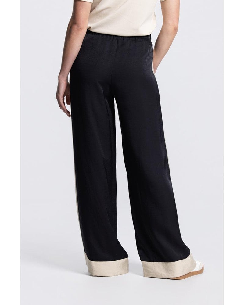 OLENE BROEK CB 422 color block elastic waist Zwart 1 OLENE BROEK CB 422 color block elastic waist Zwart 1