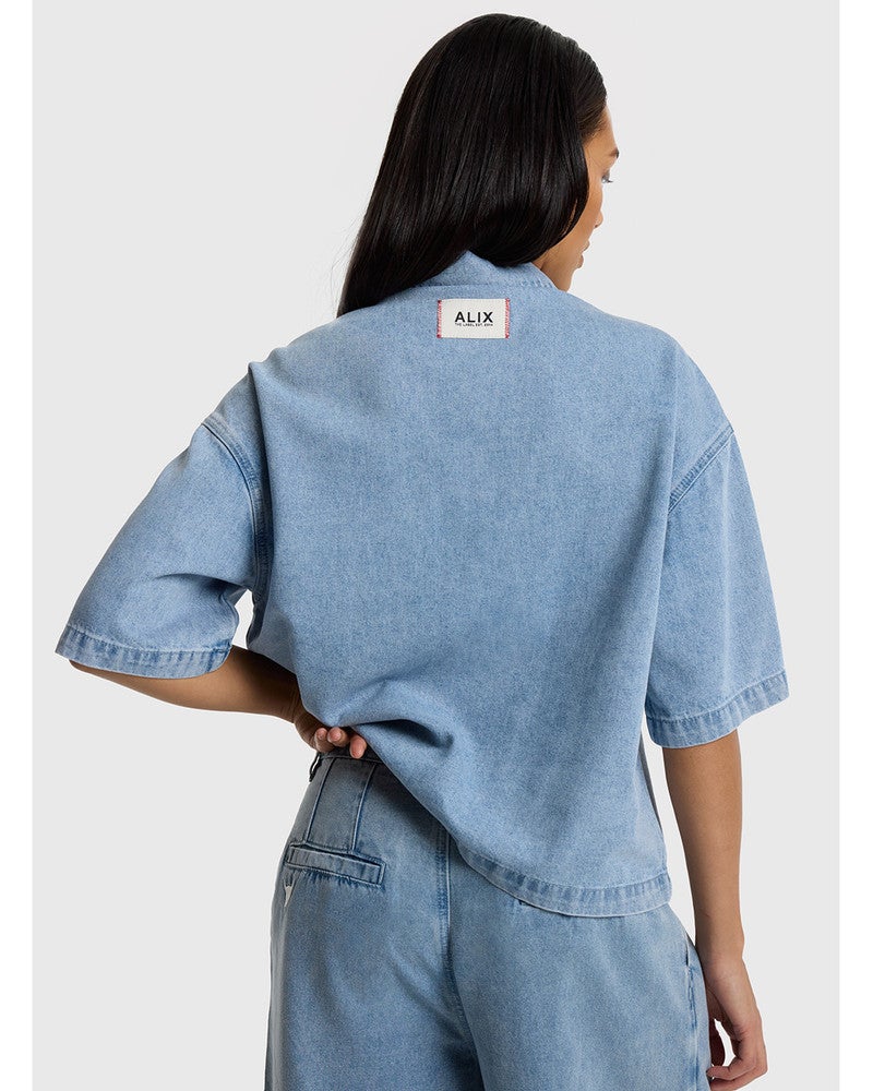 ladies woven denim shortsleeve blouse Licht Blauw ladies woven denim shortsleeve blouse Licht Blauw