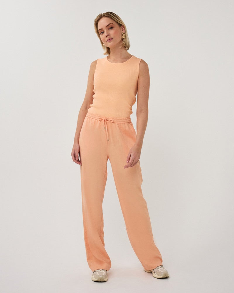 Trousers elastic WB fine crinkle Oranje Trousers elastic WB fine crinkle Oranje