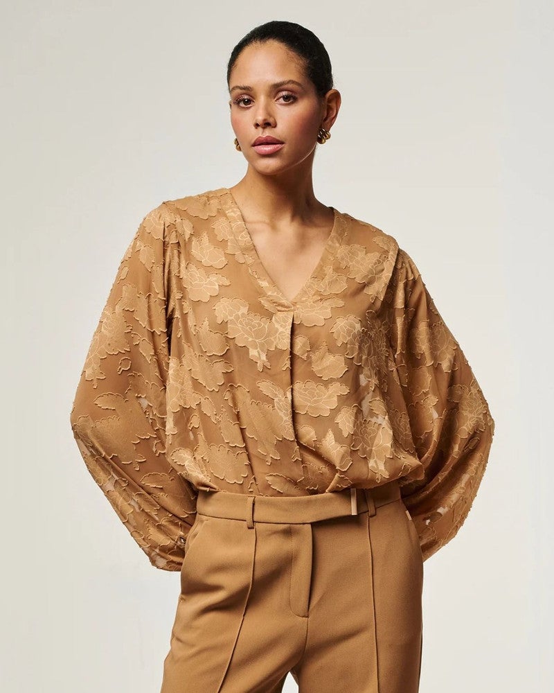 ALANA CHIFFON BLOUSE PES 509 Camel ALANA CHIFFON BLOUSE PES 509 Camel