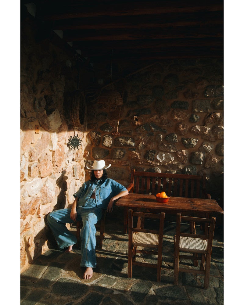 ladies woven oversized denim fringe blouse ADELINE Licht Blauw ladies woven oversized denim fringe blouse ADELINE Licht Blauw