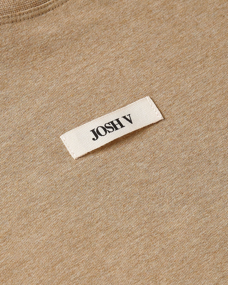 SUE T-shirt met schoudervulling Bruin 1 SUE T-shirt met schoudervulling Bruin 1