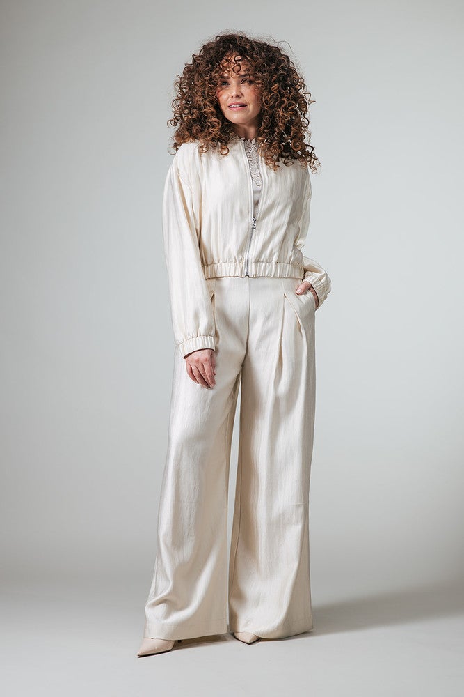 Remila Off White Remila Off White