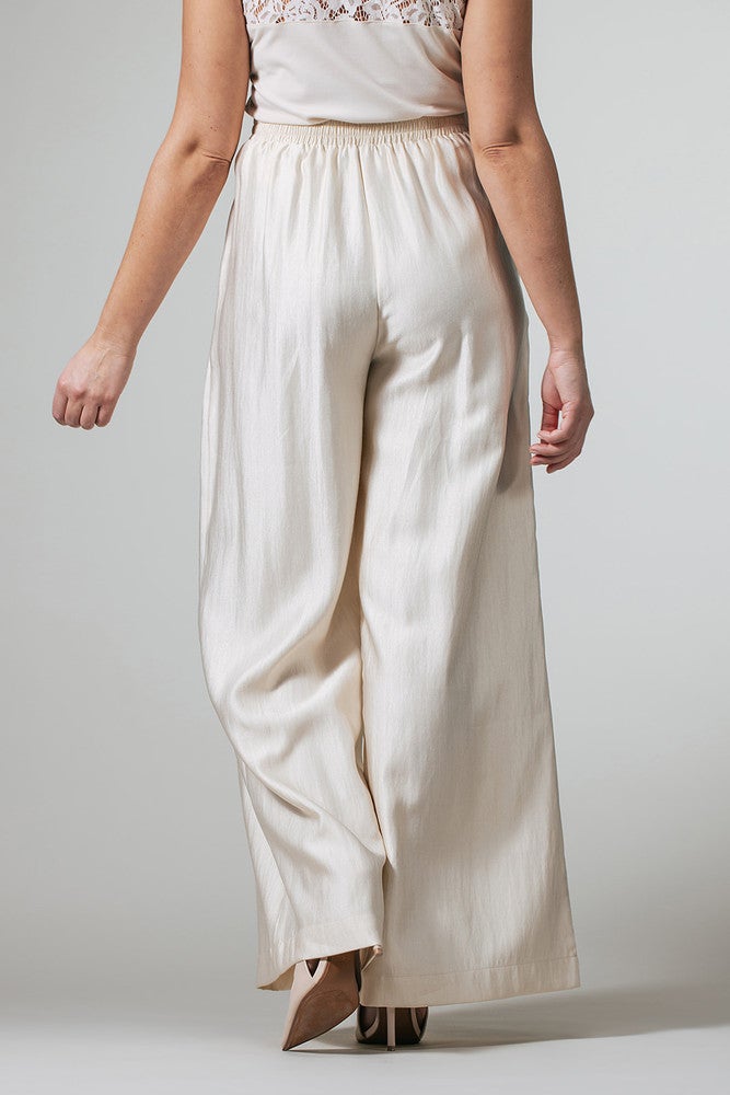 Remila Off White Remila Off White