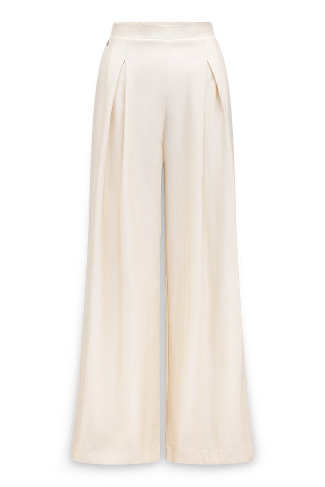 Remila Off White Remila Off White