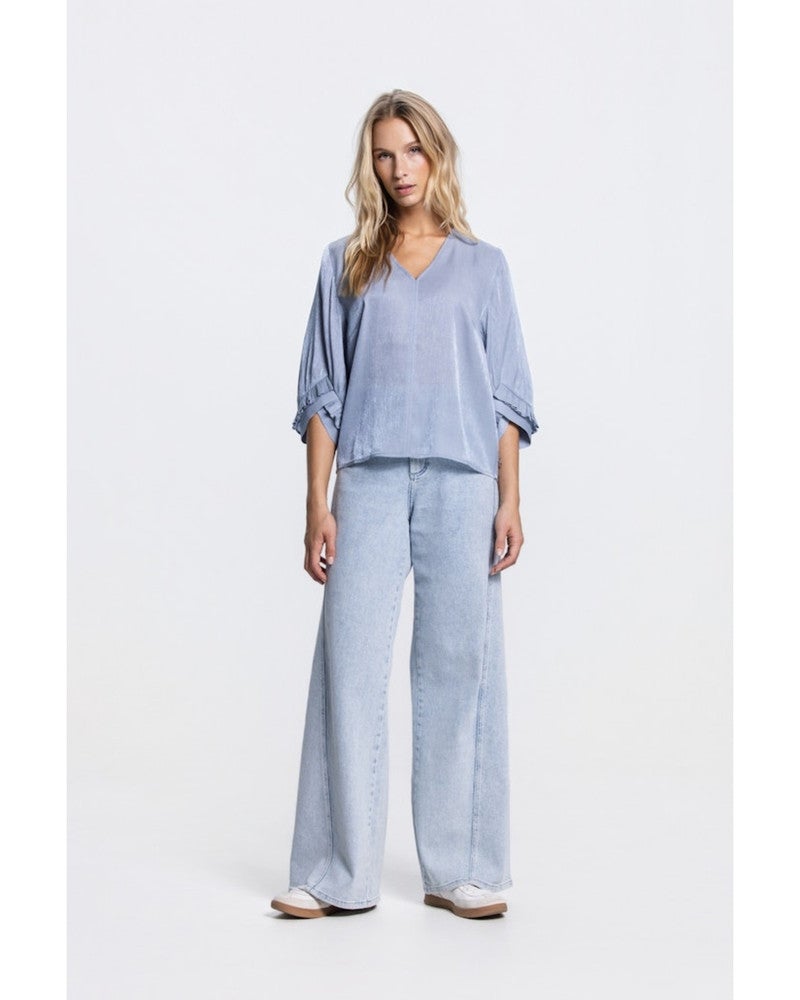 NISA BLOUSE SC 754 3/4 sleeve ruffes at cuff v-neck Blauw NISA BLOUSE SC 754 3/4 sleeve ruffes at cuff v-neck Blauw
