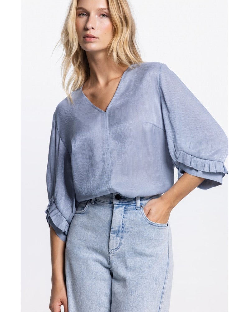 NISA BLOUSE SC 754 3/4 sleeve ruffes at cuff v-neck Blauw NISA BLOUSE SC 754 3/4 sleeve ruffes at cuff v-neck Blauw