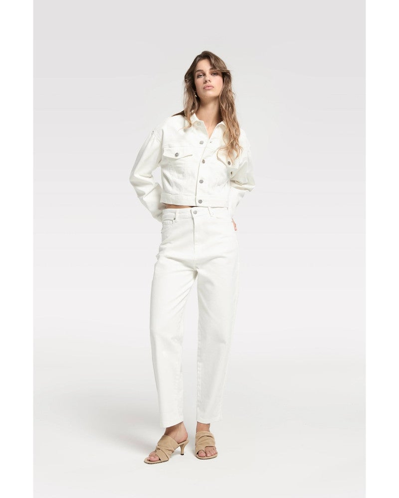 Bella - Colored Baggy Jeans Off White Bella - Colored Baggy Jeans Off White