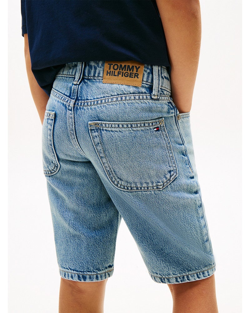 STRAIGHT MID BLUE DE, SHORT Licht Blauw STRAIGHT MID BLUE DE, SHORT Licht Blauw