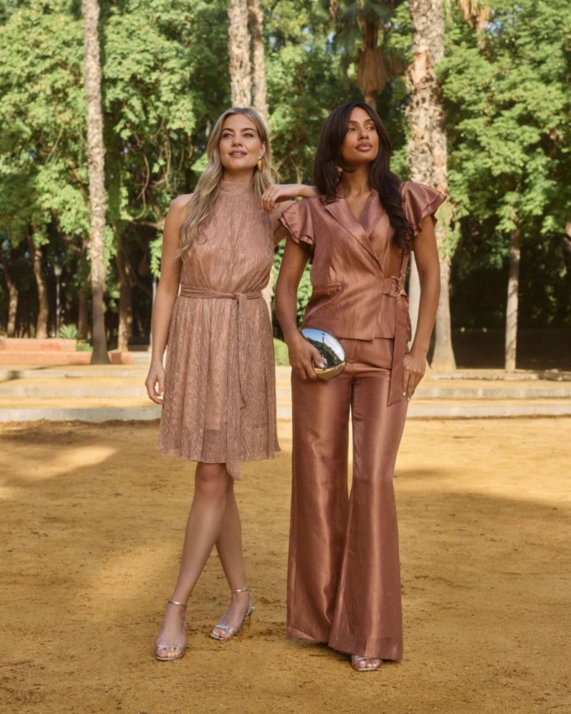 Blouse Brightly Shiny Bruin 1 Blouse Brightly Shiny Bruin 1