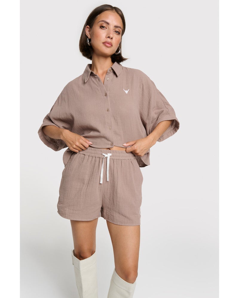 ladies woven crinkle shorts Bruin 1 ladies woven crinkle shorts Bruin 1