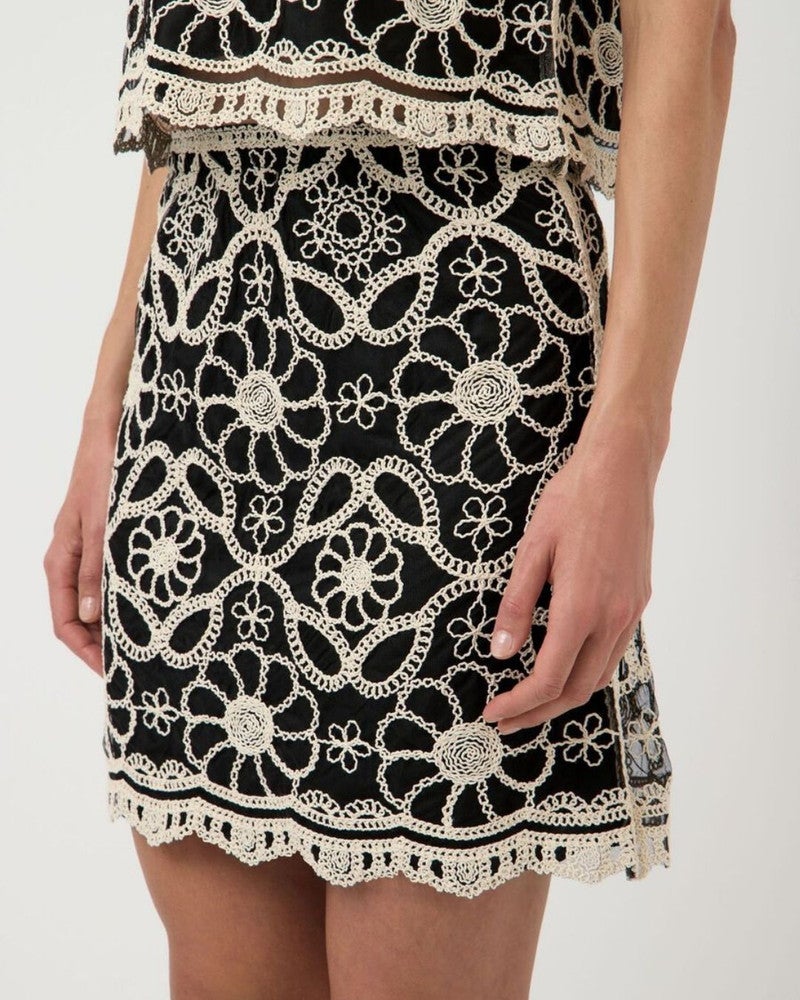 YASCILIA HW CROCHET SKIRT - FEST Zwart 1 YASCILIA HW CROCHET SKIRT - FEST Zwart 1