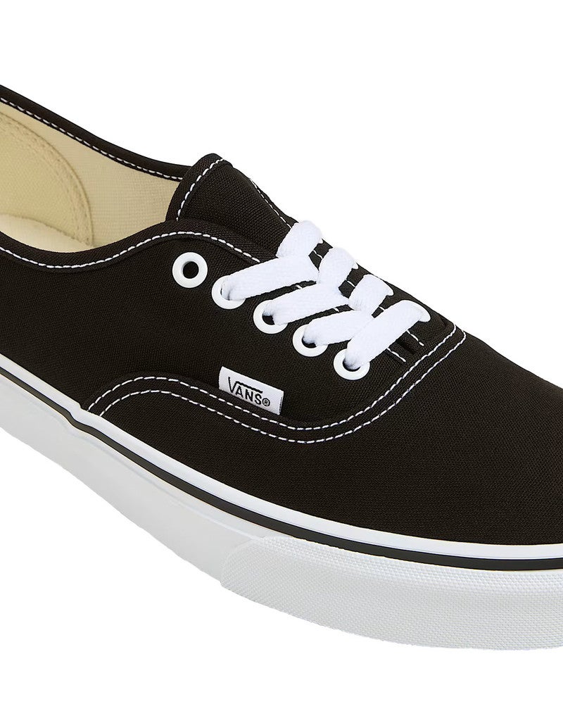 Authentic Black Zwart 1 Authentic Black Zwart 1