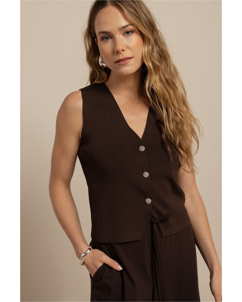 Fenna knitted gilet Bruin 1 Fenna knitted gilet Bruin 1