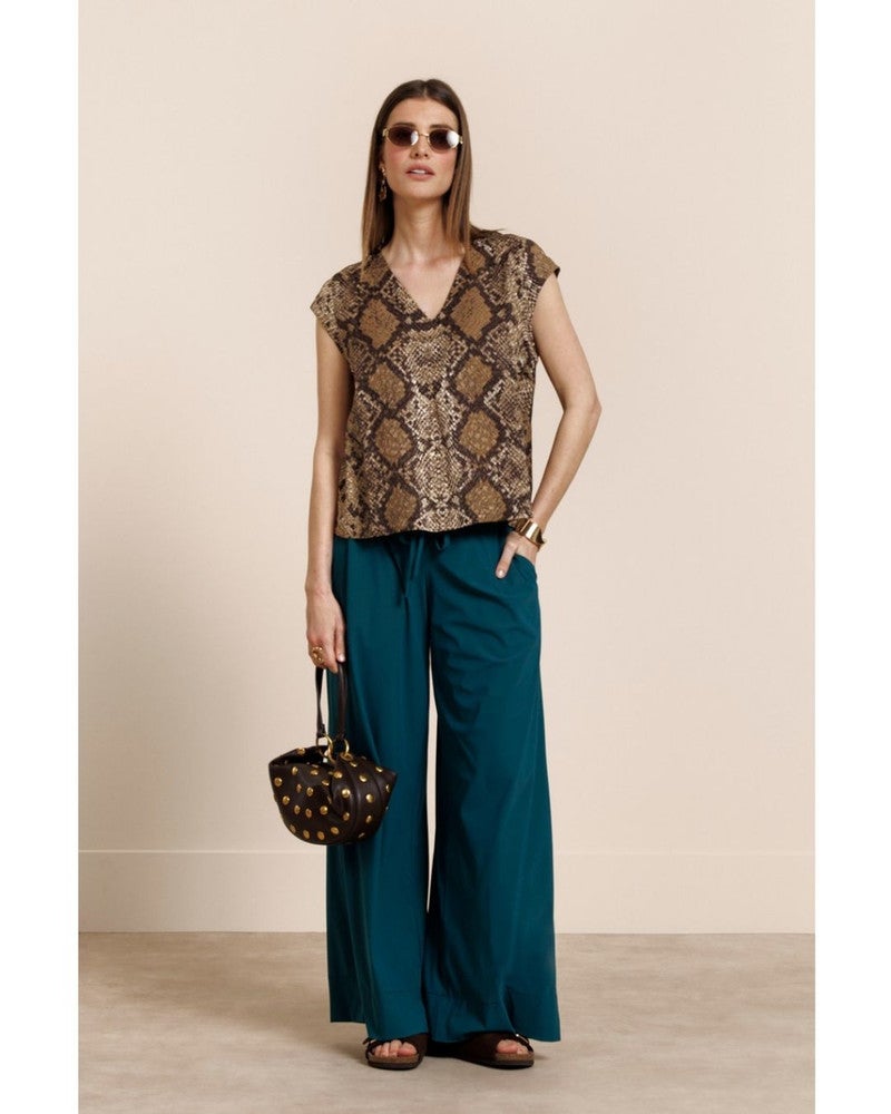 Jindra snake top Bruin 1 Jindra snake top Bruin 1