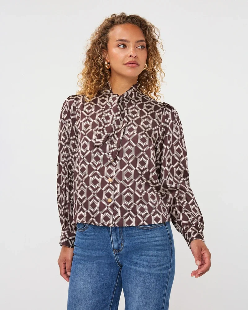 Blouse short bow Warm Cacao Bruin 1 Blouse short bow Warm Cacao Bruin 1