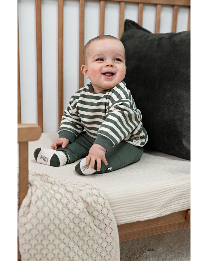 Sweater streep oversized - Wiggle and Waddle Groen Sweater streep oversized - Wiggle and Waddle Groen