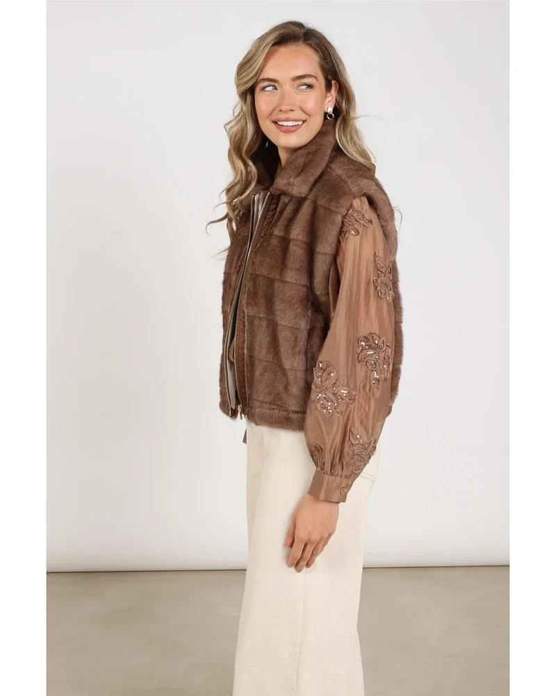 Hani Gilet Bruin 1 Hani Gilet Bruin 1