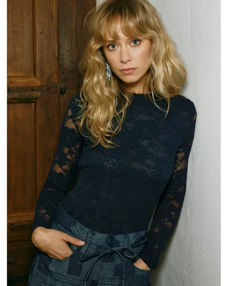 Top Irea - Classic Lace Blauw Top Irea - Classic Lace Blauw