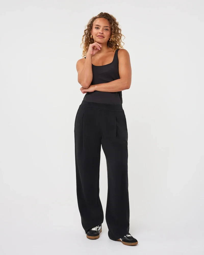 Trousers Modal pleats Zwart 1 Trousers Modal pleats Zwart 1