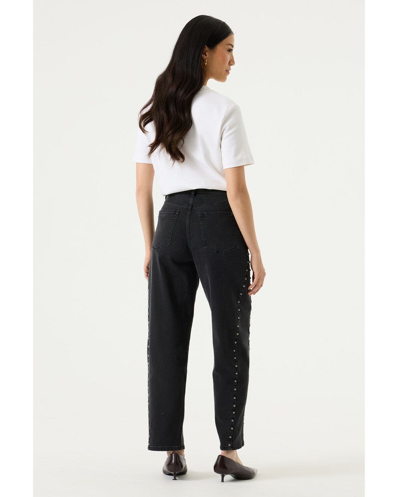 282 Chyla Barrel Fit Zwart 1 282 Chyla Barrel Fit Zwart 1