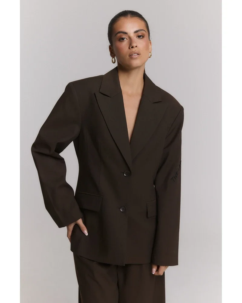 ladies woven fitted blazer Bruin 1 ladies woven fitted blazer Bruin 1