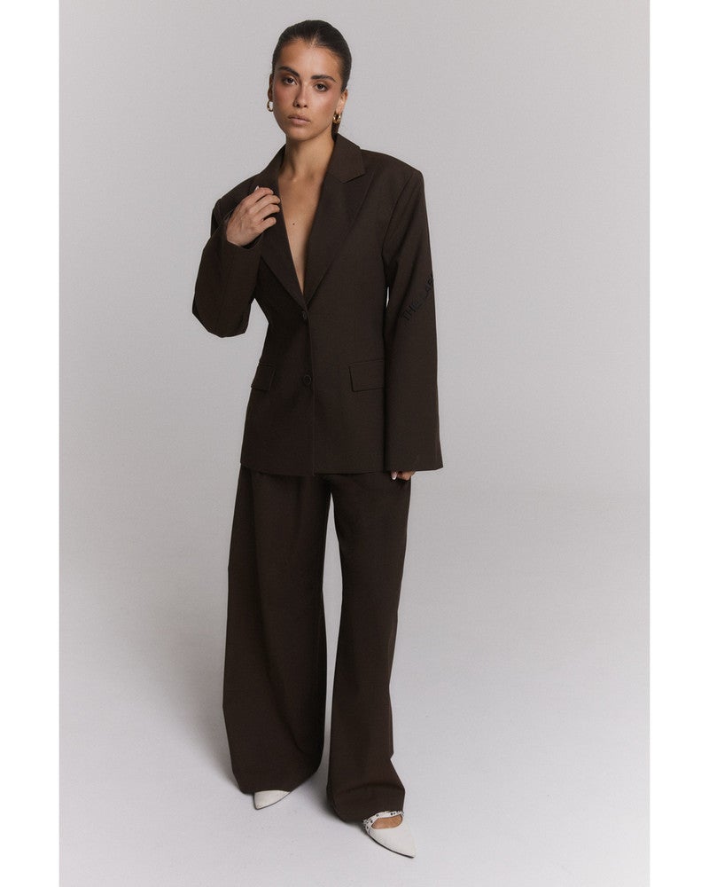 ladies woven fitted blazer Bruin 1 ladies woven fitted blazer Bruin 1