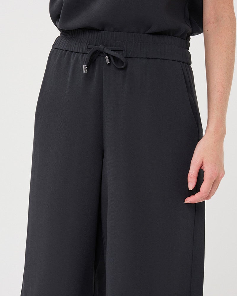 Trousers wide acetate Zwart 1 Trousers wide acetate Zwart 1