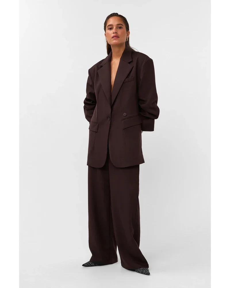 Claire Blazer Bruin 1 Claire Blazer Bruin 1