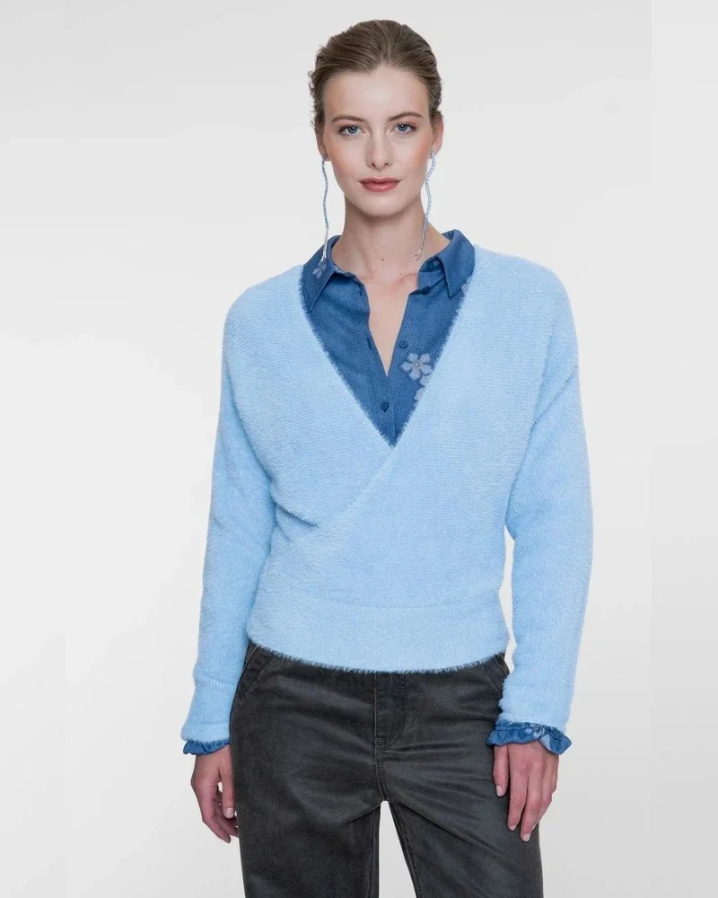Cross over hairy top Licht Blauw Cross over hairy top Licht Blauw