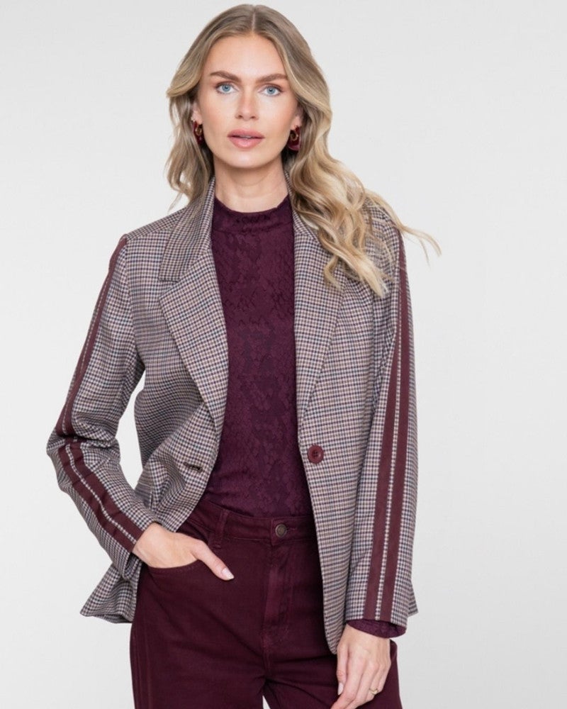 Top met lange mouw en borduursel Bordeaux Top met lange mouw en borduursel Bordeaux