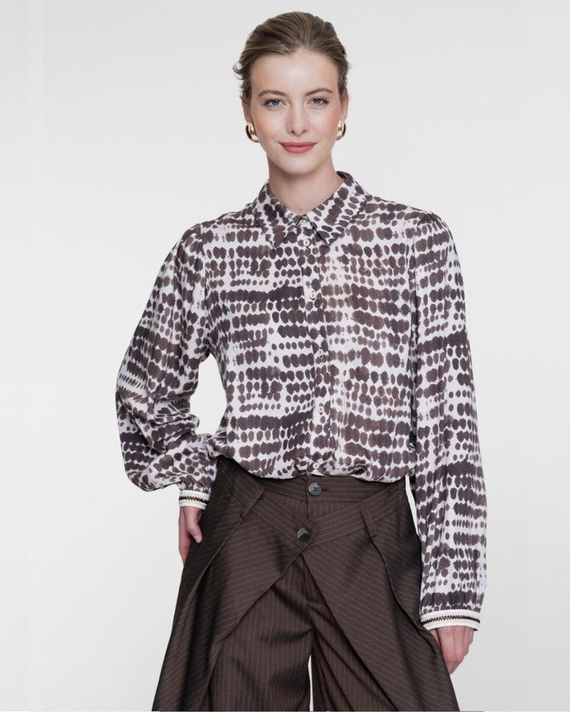 Blouse met moderne print Bruin 1 Blouse met moderne print Bruin 1