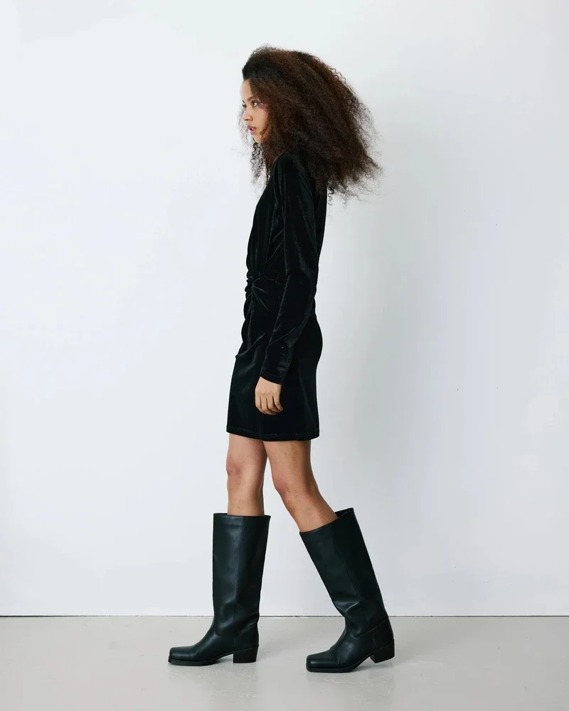 BEVERLY JURK Zwart 1 BEVERLY JURK Zwart 1