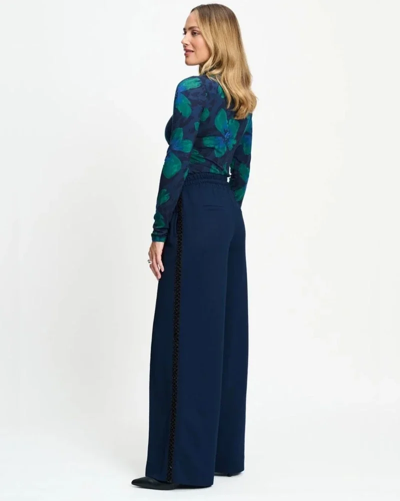PANTS - Leah Eternal Blue Blauw PANTS - Leah Eternal Blue Blauw