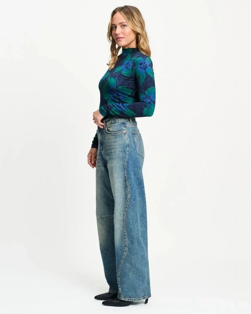 TURTLENECK - Romi Jersey Bloom Teal Green Groen TURTLENECK - Romi Jersey Bloom Teal Green Groen