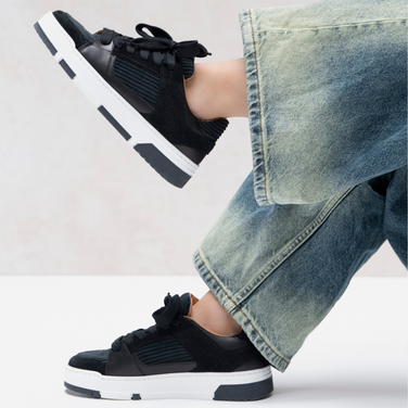 Whitby Corduroy Zwart 1