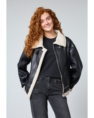LEAH-JA Jackets Zwart 1