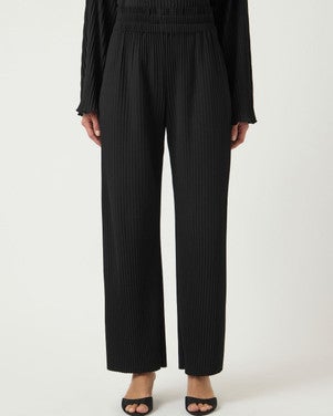 26028051 Yasalisa HW Pants Zwart 1