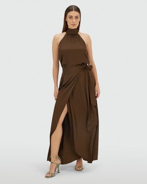 YAMICIA wrap maxi skirt in satin look Bruin 1