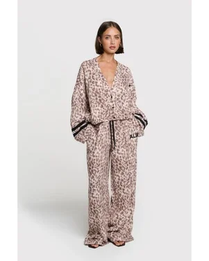 ladies woven sporty animal pants Bruin 1