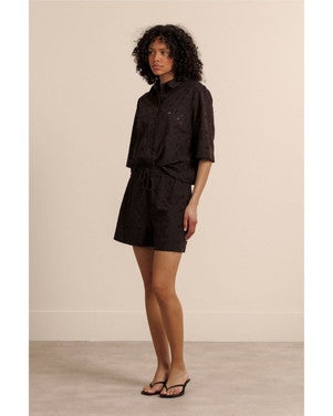 Zena broderie shorts Bruin 1