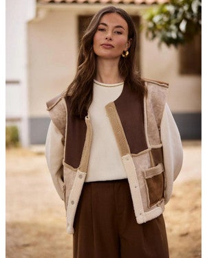 Helen Gilet Zand