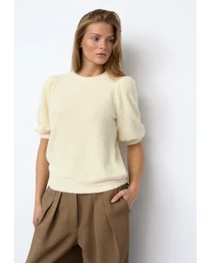 VESIA-PUFF Tops Bruin 1